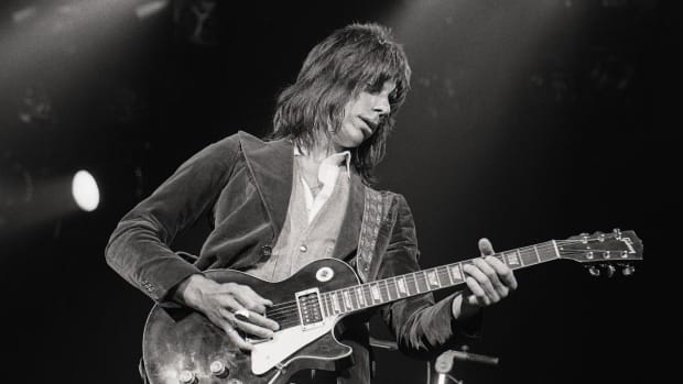 Jeff Beck - Metal Edge Magazine