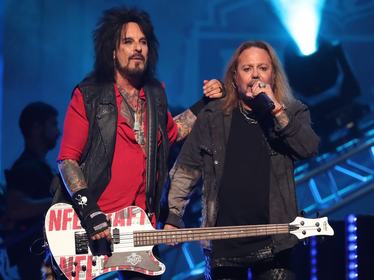 MÖTLEY CRÜE X NFL DRAFT 