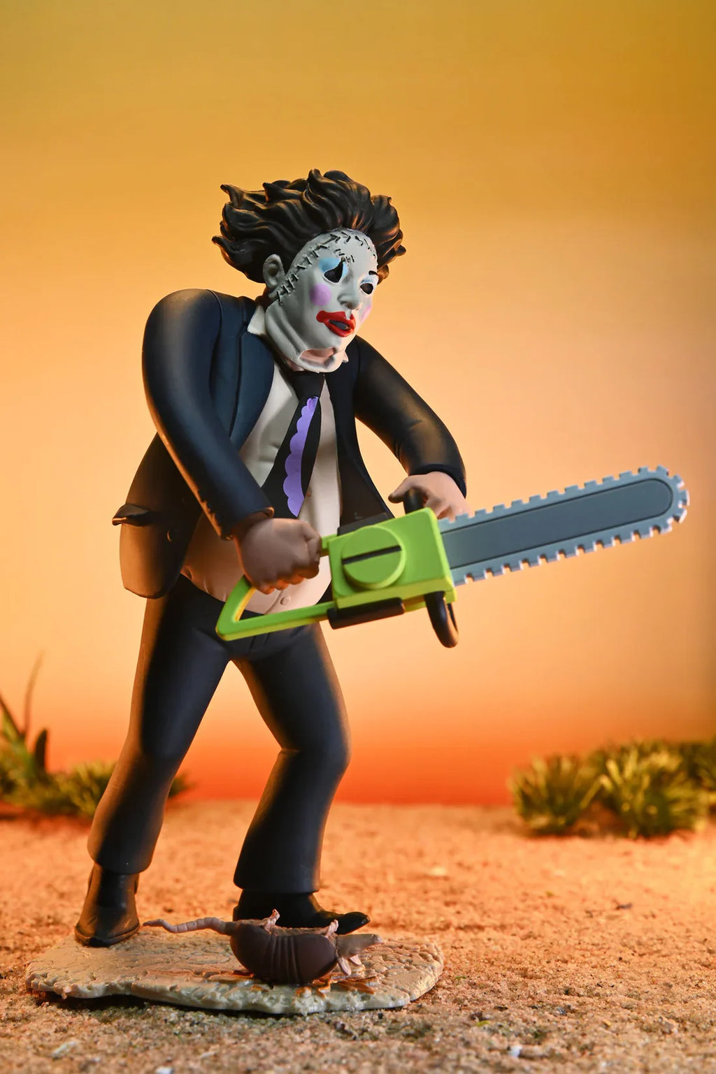 THE TEXAS CHAINSAW MASSACRE 'PRETTY WOMAN LEATHERFACE (50th Anniversary)' TOONY TERRORS ACTION FIGURE