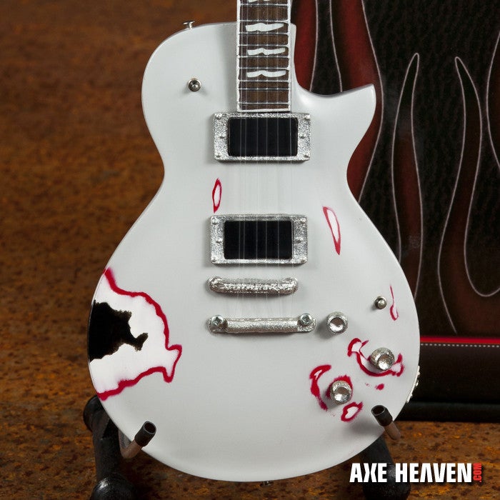 METALLICA - JAMES HETFIELD - GREY TRUCKSTER MINI GUITAR