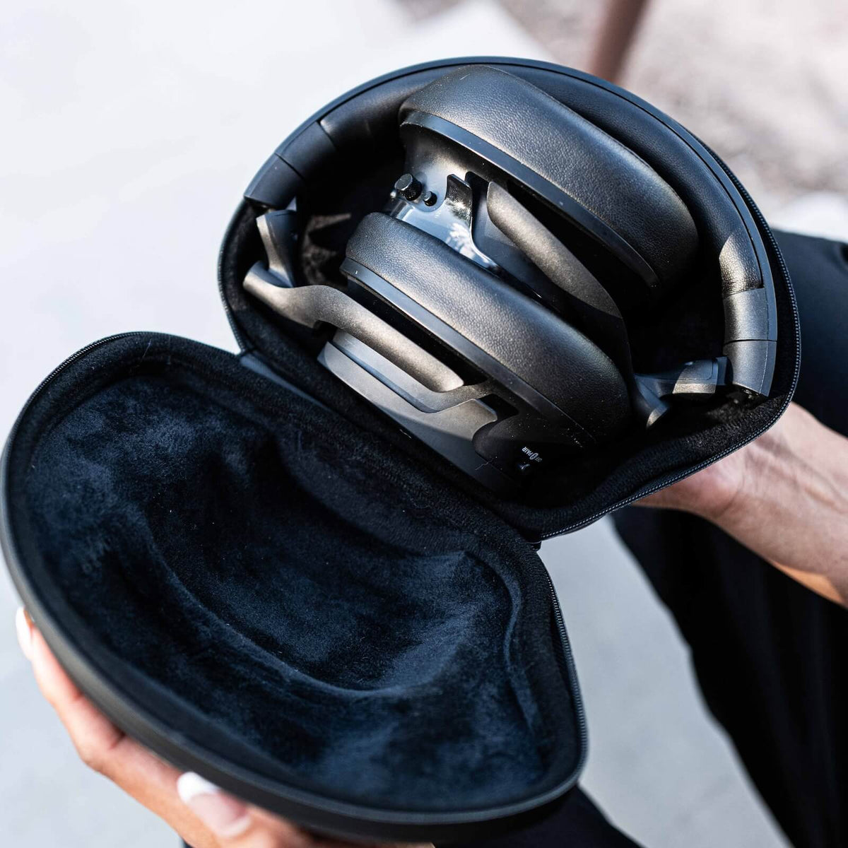 CURENTS X HEAVYS HEADPHONES