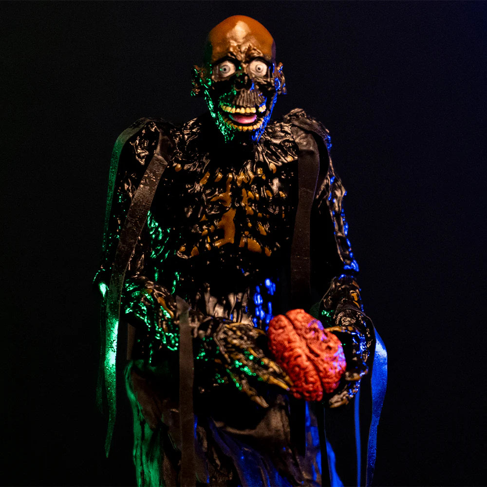 Return Of The Living Dead Tarman 1 6 Scale Close up Side Holding Brain with Background